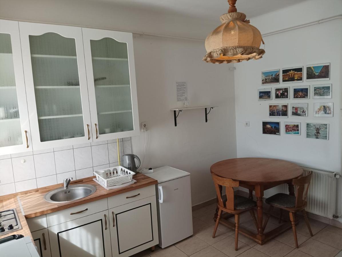 Sarahome2 Szeged Buitenkant foto