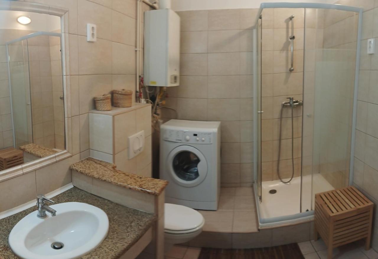 Sarahome2 Szeged Buitenkant foto