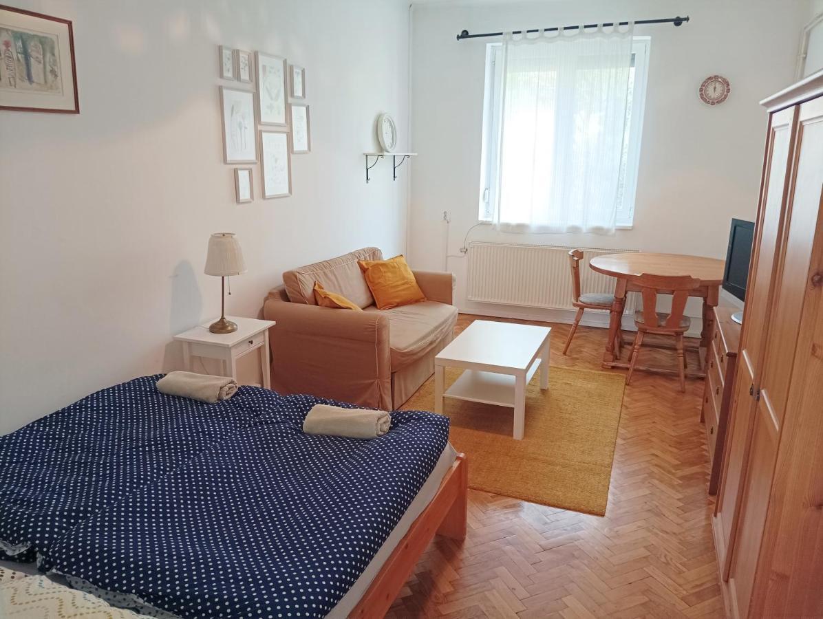 Sarahome2 Szeged Buitenkant foto